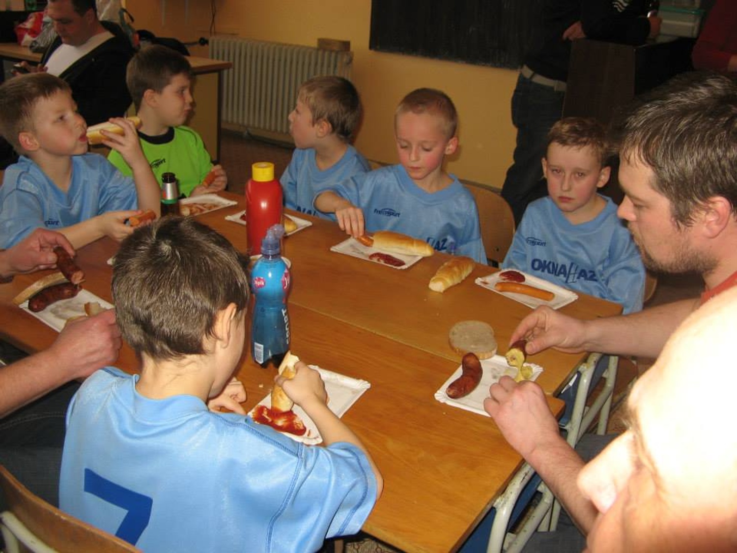 1688401_1424206401158037_411703210_n